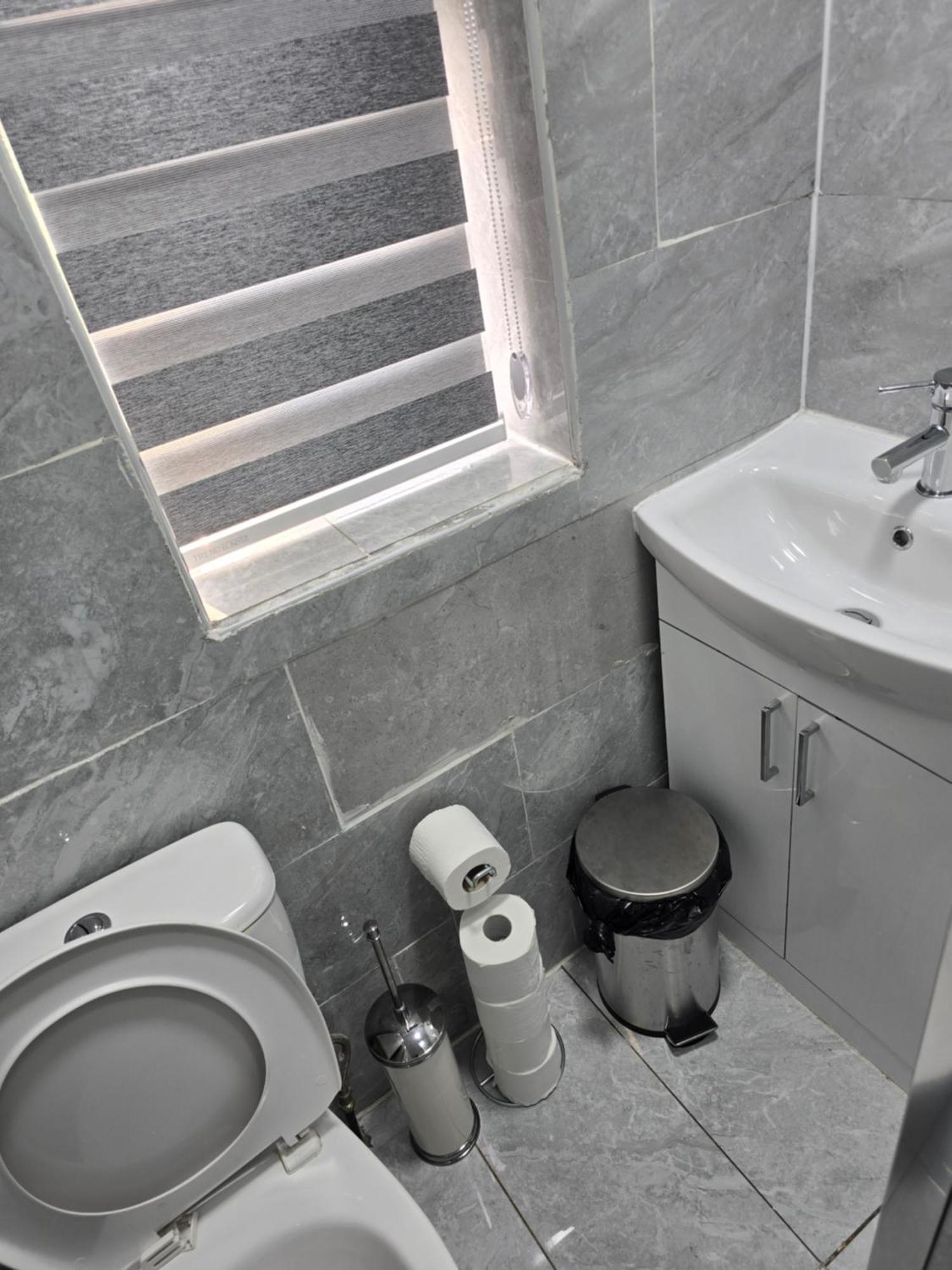 Manchester - House - Sleeps 6 - Parking - Garden エクステリア 写真